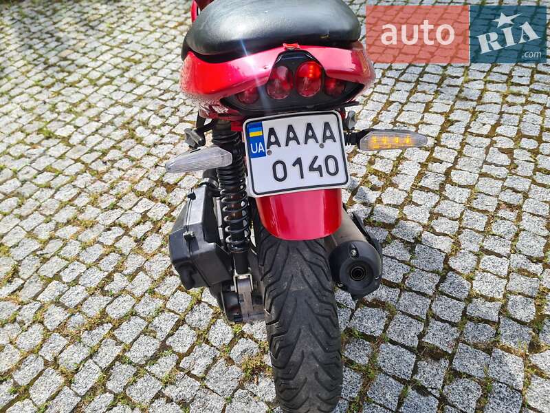 Мопеды Gilera 50 R 2002 в Житомире фото 3 Мопеды Gilera 50 R 2002 в Житомире