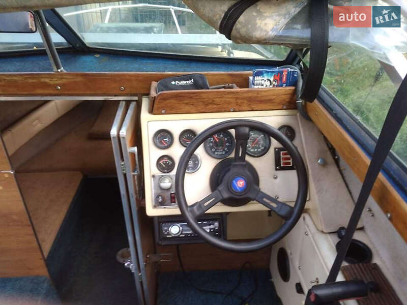 Катер Glastron Aventura 1989 в Николаеве