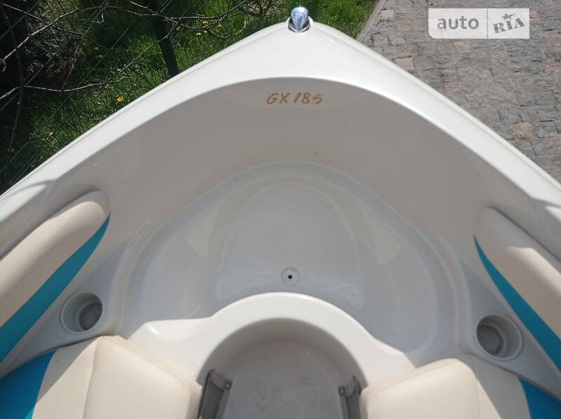 Моторна яхта Glastron Glastron 2003 в Василькові