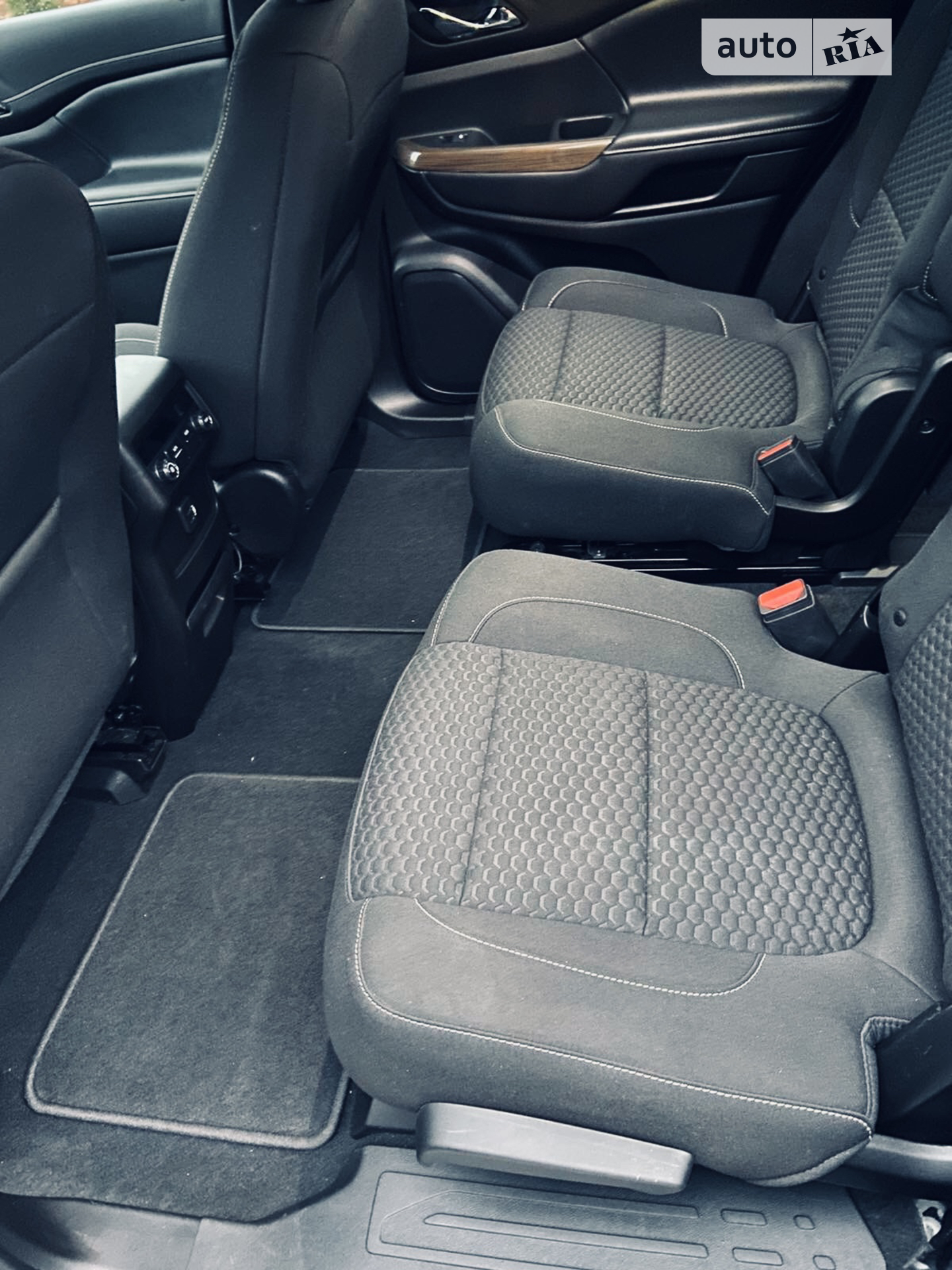 2018 GMC Acadia - мініатюра 28