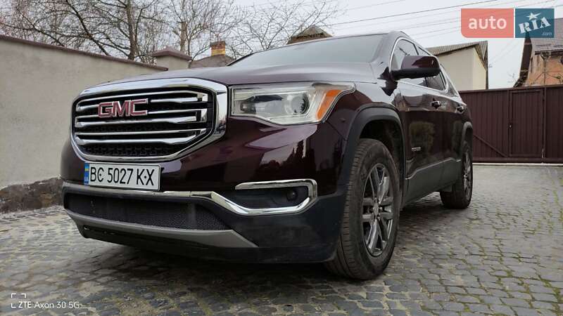 Внедорожник / Кроссовер GMC Acadia 2017 в Львове