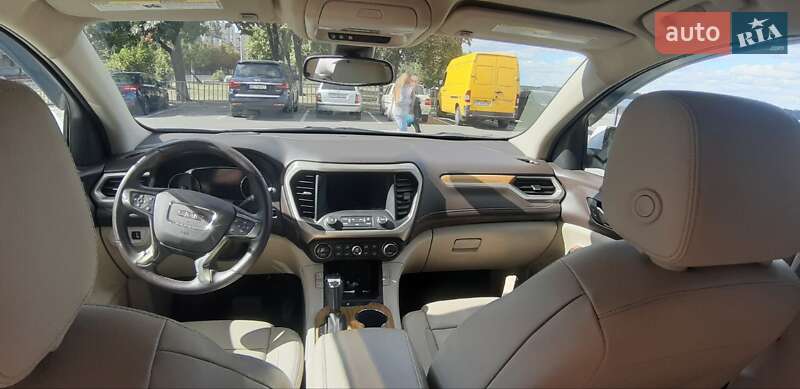 Позашляховик / Кросовер GMC Acadia 2016 в Дніпрі