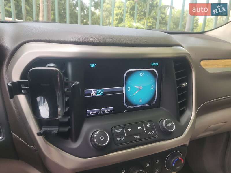 Позашляховик / Кросовер GMC Acadia 2016 в Дніпрі