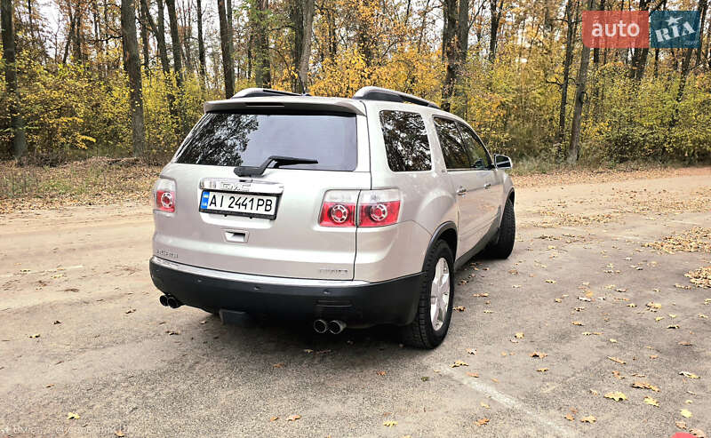 Позашляховик / Кросовер GMC Acadia 2008 в Києві