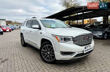 Позашляховик / Кросовер GMC Acadia 2016 в Кривому Розі