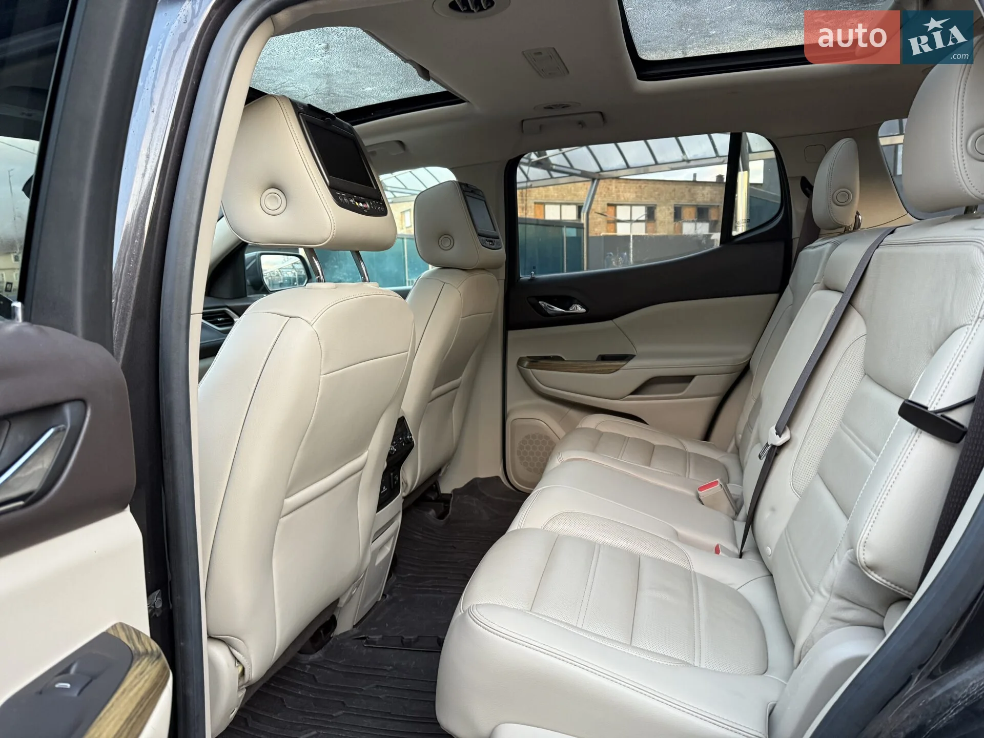 2017 GMC Acadia - мініатюра 18