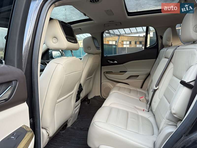 Позашляховик / Кросовер GMC Acadia 2017 в Києві