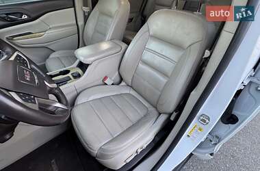 Внедорожник / Кроссовер GMC Acadia 2016 в 