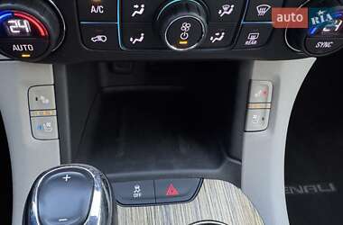 Внедорожник / Кроссовер GMC Acadia 2016 в 