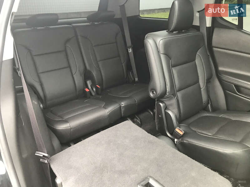 Внедорожник / Кроссовер GMC Acadia 2016 в Сваляве