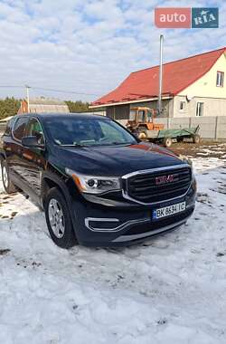 Внедорожник / Кроссовер GMC Acadia 2017 в Ровно