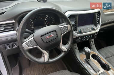 Внедорожник / Кроссовер GMC Acadia 2019 в Киеве