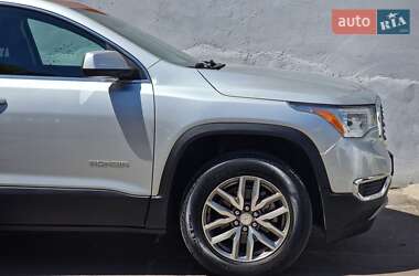 Внедорожник / Кроссовер GMC Acadia 2019 в 