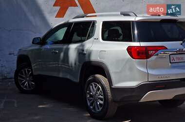 Внедорожник / Кроссовер GMC Acadia 2019 в 