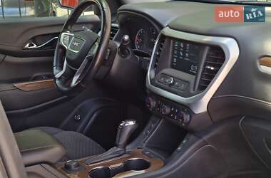 Внедорожник / Кроссовер GMC Acadia 2019 в 