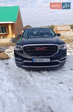 Внедорожник / Кроссовер GMC Acadia 2017 в 