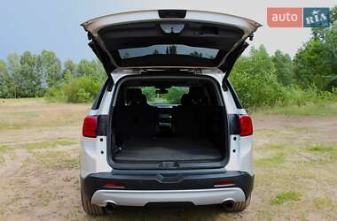 Позашляховик / Кросовер GMC Acadia 2017 в 