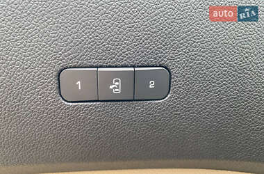Внедорожник / Кроссовер GMC Acadia 2012 в 