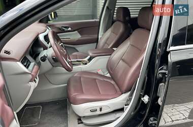 Позашляховик / Кросовер GMC Acadia 2016 в 