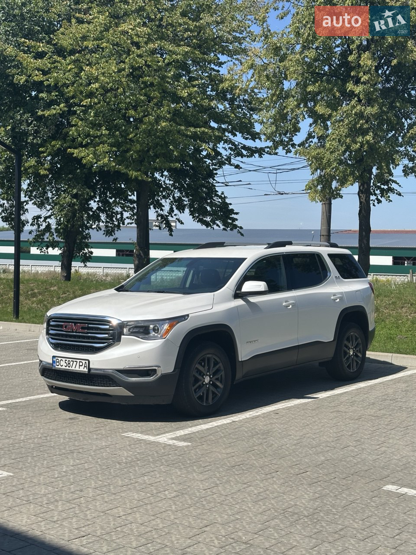 GMC Acadia 2018 VIN 1GKKNSLA4JZ244813 фото оголошення 3 з 14