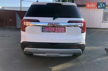 Внедорожник / Кроссовер GMC Acadia 2021 в 