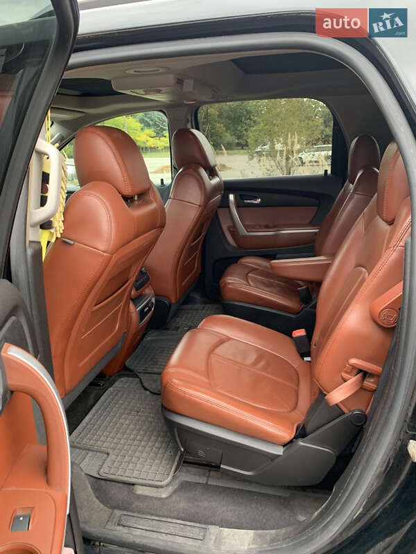 Внедорожник / Кроссовер GMC Acadia 2008 в Киеве
