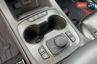Внедорожник / Кроссовер GMC Acadia 2021 в 