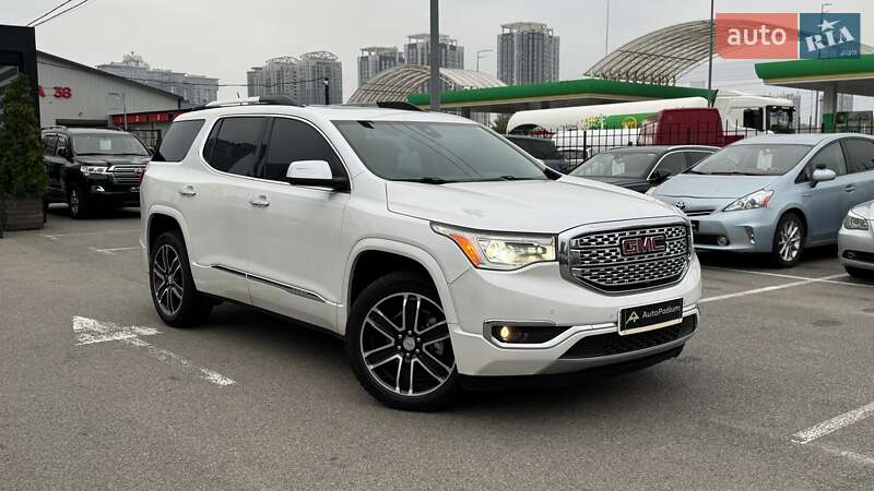 Внедорожник / Кроссовер GMC Acadia 2016 в Киеве фото 10 Внедорожник / Кроссовер GMC Acadia 2016 в Киеве