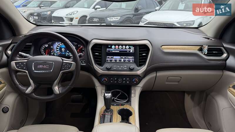 Внедорожник / Кроссовер GMC Acadia 2016 в Киеве фото 42 Внедорожник / Кроссовер GMC Acadia 2016 в Киеве