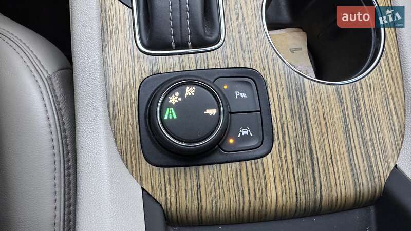 Внедорожник / Кроссовер GMC Acadia 2016 в Киеве фото 50 Внедорожник / Кроссовер GMC Acadia 2016 в Киеве