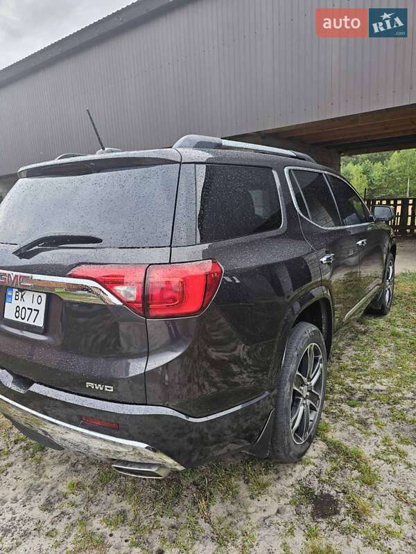 Позашляховик / Кросовер GMC Acadia 2018 в Немовичах