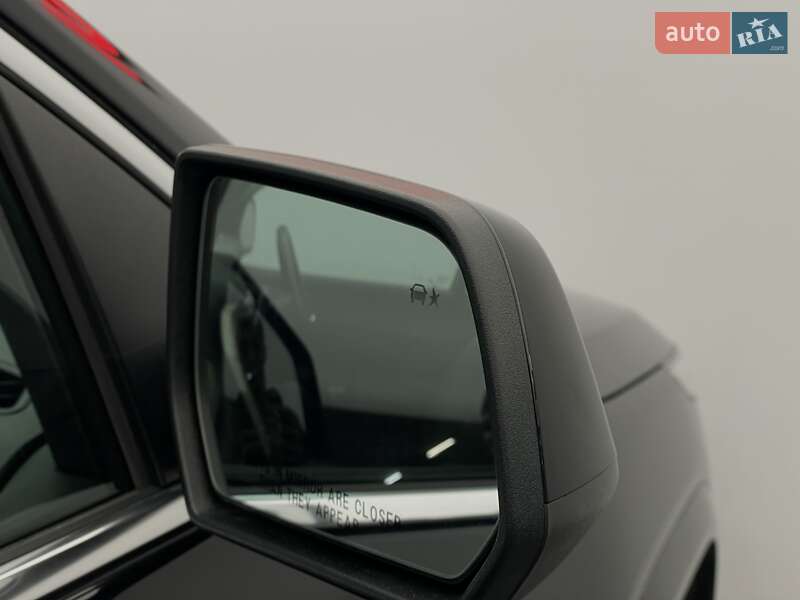 Внедорожник / Кроссовер GMC Acadia 2018 в Киеве