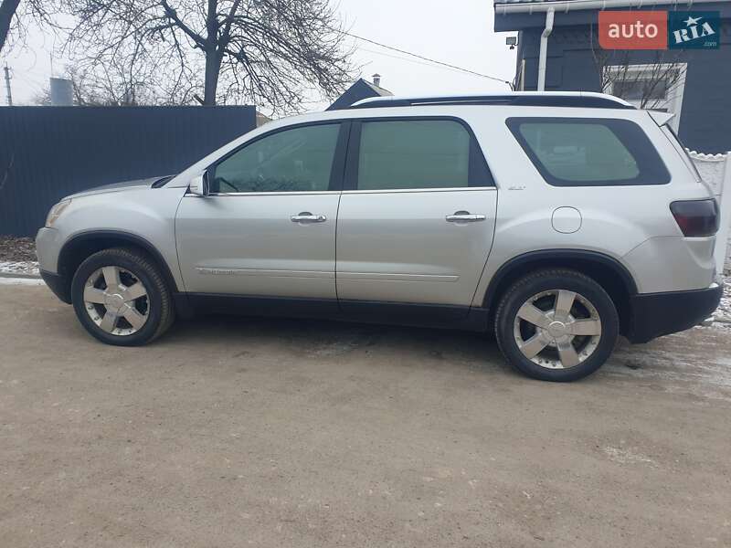 Внедорожник / Кроссовер GMC Acadia 2007 в Знаменке