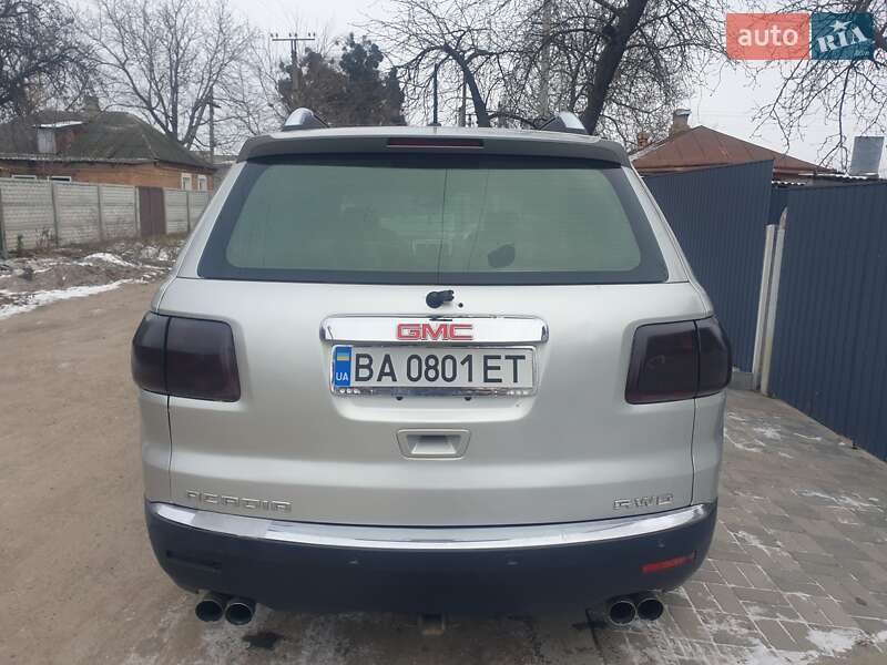 Внедорожник / Кроссовер GMC Acadia 2007 в Знаменке