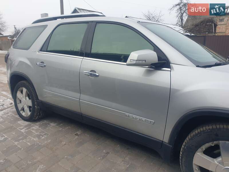 Внедорожник / Кроссовер GMC Acadia 2007 в Знаменке
