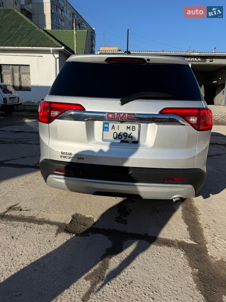 Внедорожник / Кроссовер GMC Acadia 2017 в Василькове