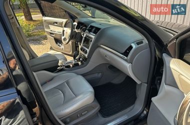 Внедорожник / Кроссовер GMC Acadia 2017 в Кривом Роге