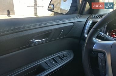 Внедорожник / Кроссовер GMC Acadia 2015 в Вапнярке