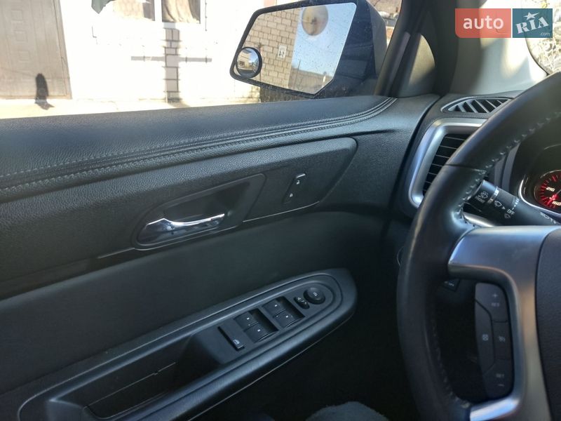 Внедорожник / Кроссовер GMC Acadia 2015 в Вапнярке