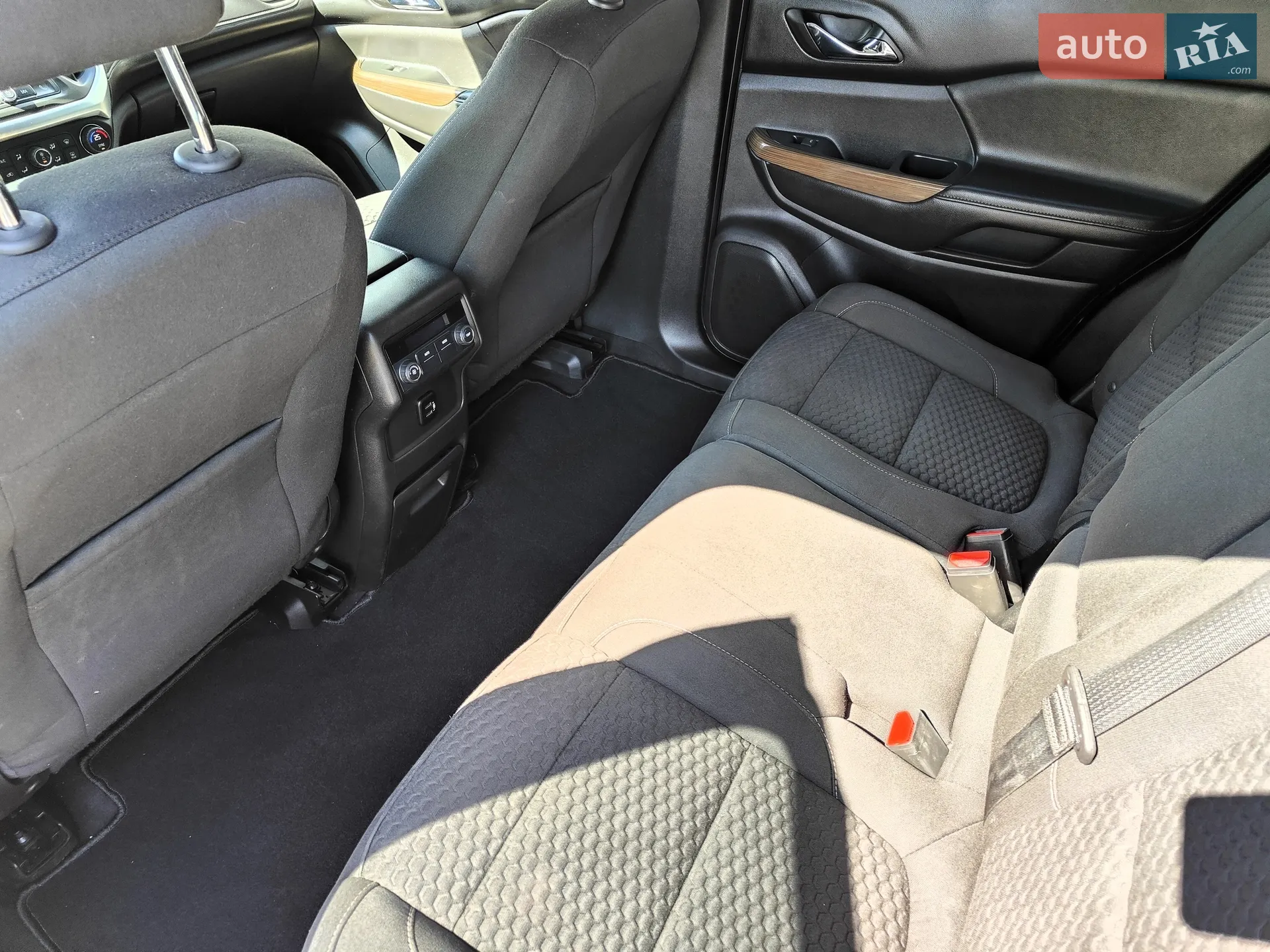 2017 GMC Acadia - мініатюра 46