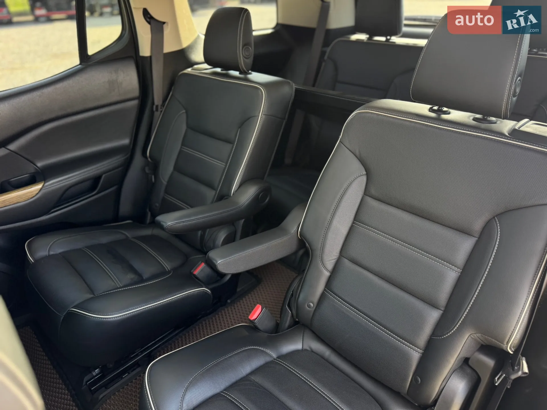 2017 GMC Acadia - мініатюра 40