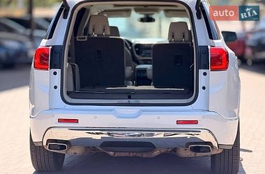 Внедорожник / Кроссовер GMC Acadia 2016 в Кривом Роге