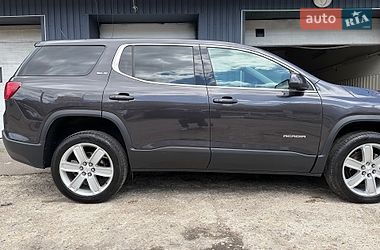 Внедорожник / Кроссовер GMC Acadia 2018 в Киеве