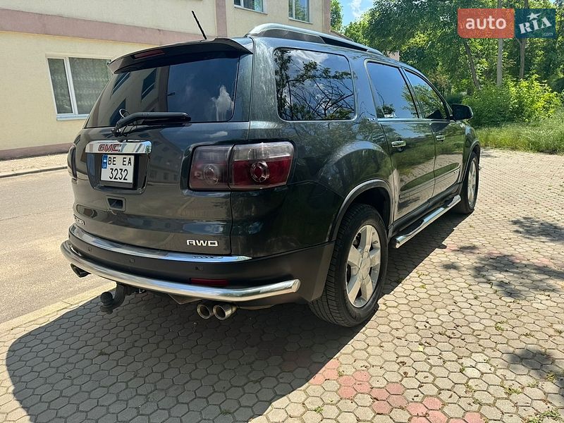 Внедорожник / Кроссовер GMC Acadia 2007 в Николаеве