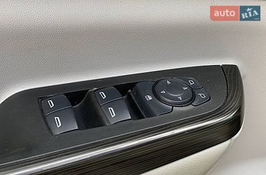 Позашляховик / Кросовер GMC Acadia 2016 в Києві