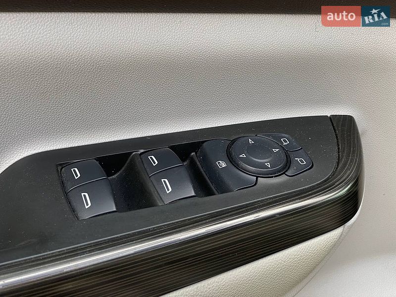 Позашляховик / Кросовер GMC Acadia 2016 в Києві