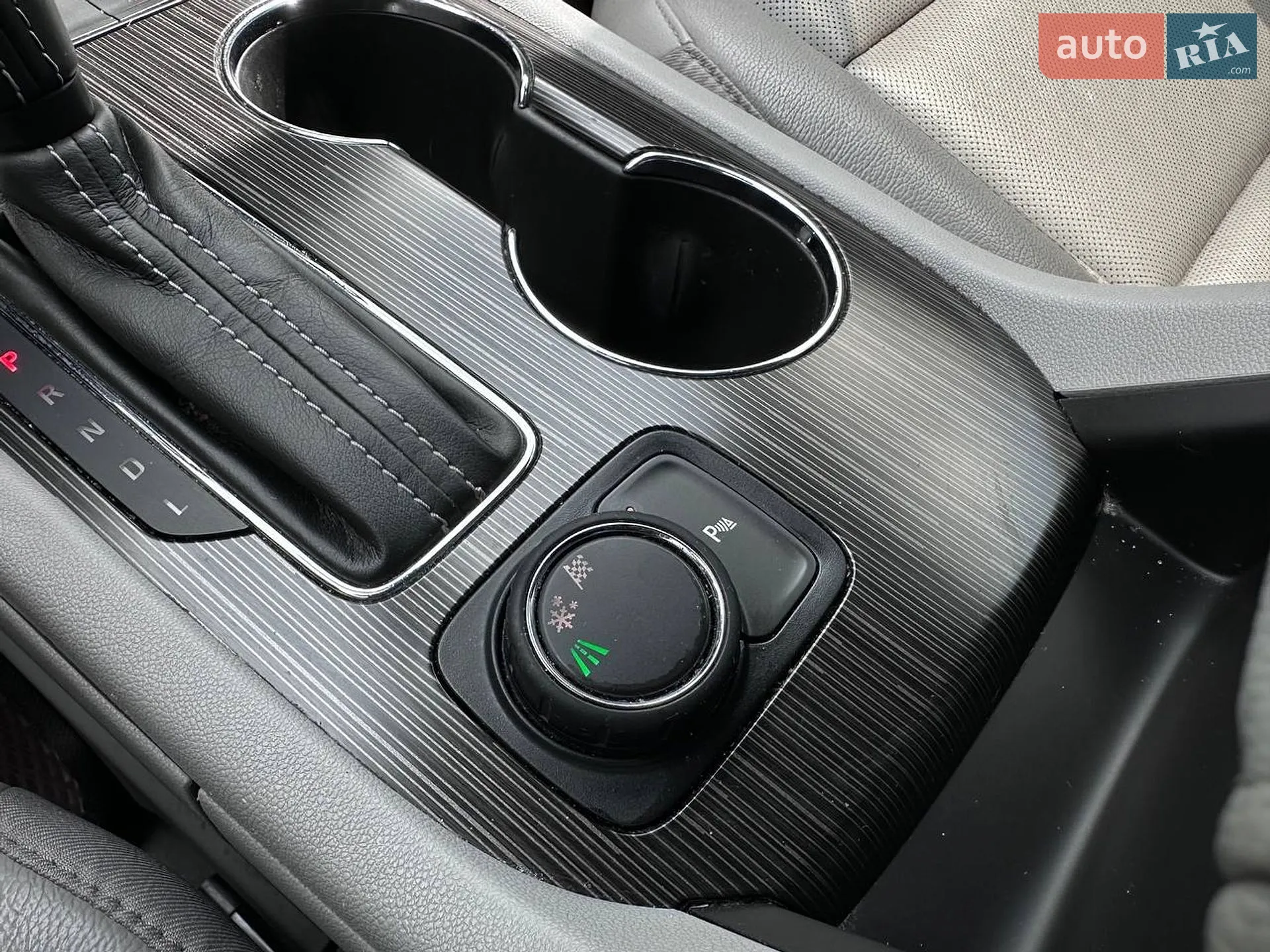 2016 GMC Acadia - мініатюра 28