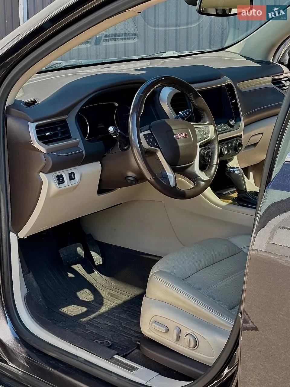2017 GMC Acadia - мініатюра 17