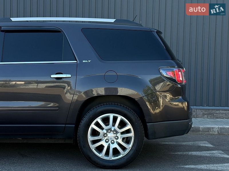 Внедорожник / Кроссовер GMC Acadia 2014 в Николаеве