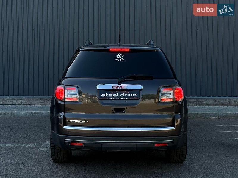 Внедорожник / Кроссовер GMC Acadia 2014 в Николаеве